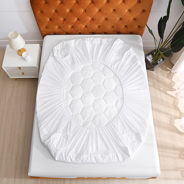 Microfiber Breathable Waterproof Mattress Protector for Hotel